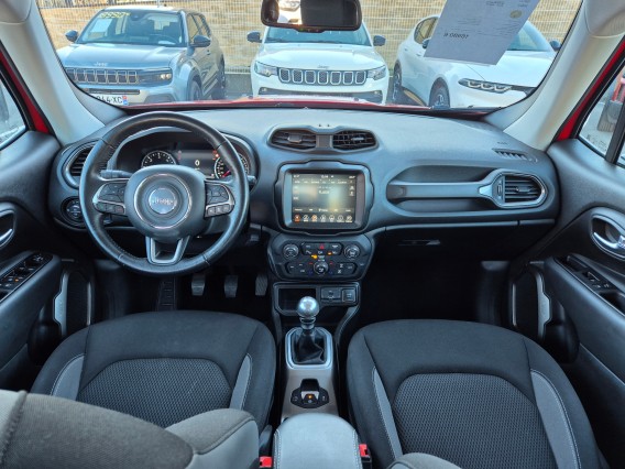 Aperçu de la photo 4 du véhicule JEEP RENEGADE