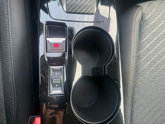 Aperçu de la photo 12 du véhicule PEUGEOT 208