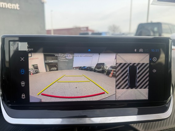 Aperçu de la photo 16 du véhicule PEUGEOT 208