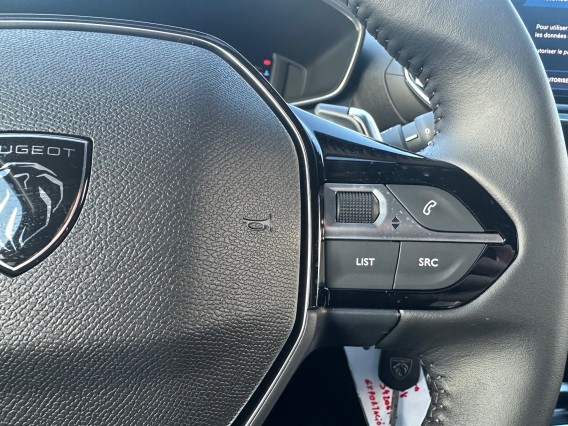 Aperçu de la photo 29 du véhicule PEUGEOT 208