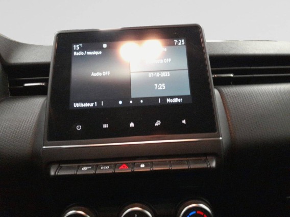 Aperçu de la photo 7 du véhicule RENAULT CLIO V