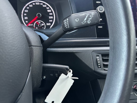 Aperçu de la photo 24 du véhicule VOLKSWAGEN POLO