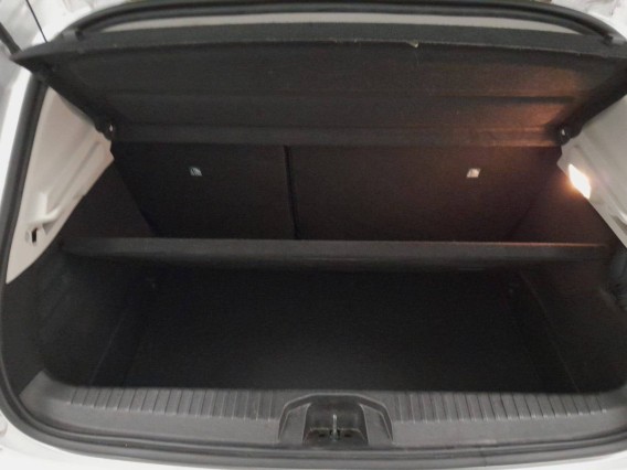 Aperçu de la photo 3 du véhicule RENAULT CLIO V