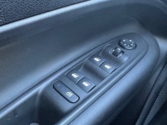 Aperçu de la photo 17 du véhicule JEEP AVENGER