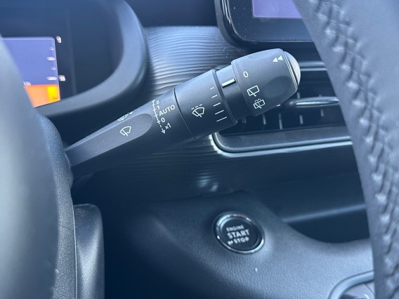 Aperçu de la photo 21 du véhicule JEEP AVENGER