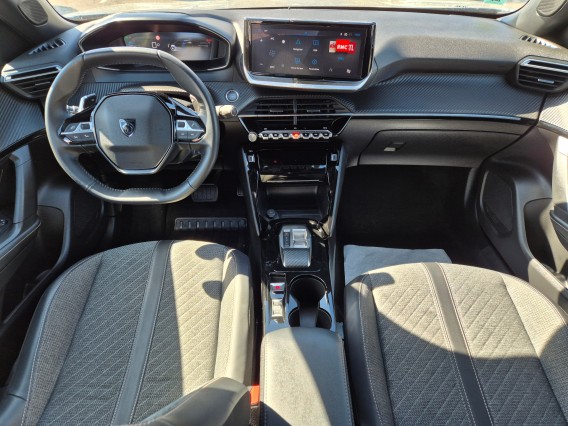 Aperçu de la photo 10 du véhicule PEUGEOT 2008