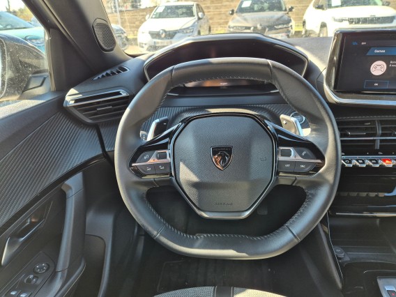 Aperçu de la photo 11 du véhicule PEUGEOT 2008