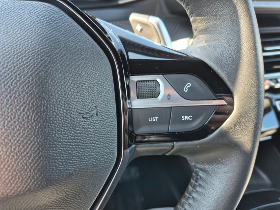 Aperçu de la photo 18 du véhicule PEUGEOT 2008