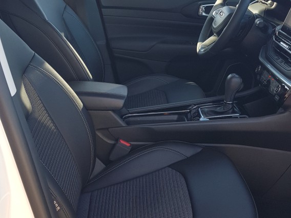 Aperçu de la photo 14 du véhicule JEEP COMPASS