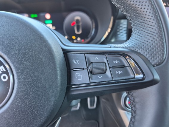 Aperçu de la photo 16 du véhicule ALFA ROMEO TONALE