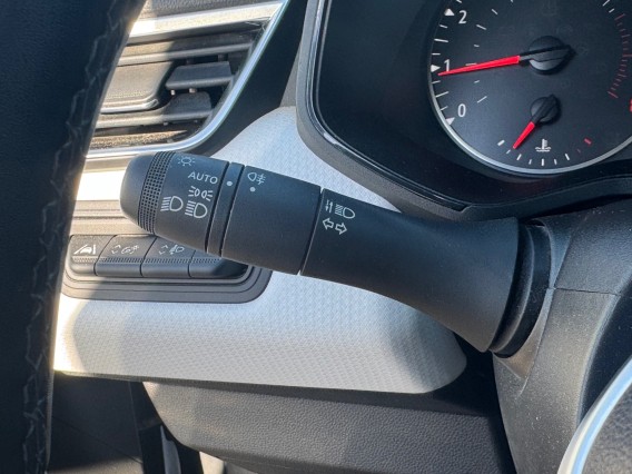 Aperçu de la photo 21 du véhicule RENAULT CLIO V