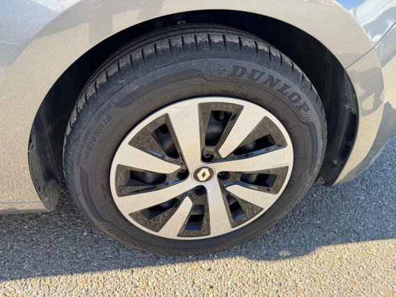 Aperçu de la photo 28 du véhicule RENAULT CLIO V