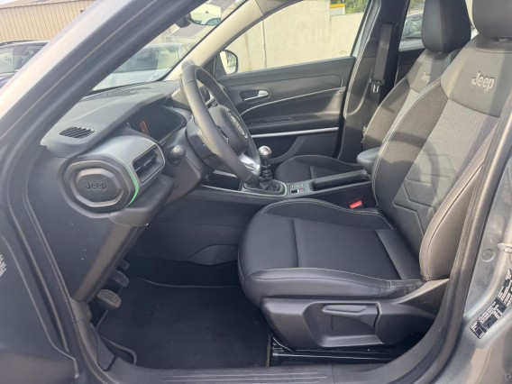 Aperçu de la photo 11 du véhicule JEEP AVENGER