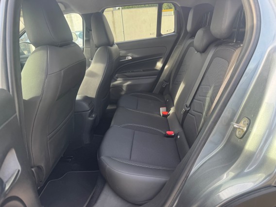 Aperçu de la photo 13 du véhicule JEEP AVENGER