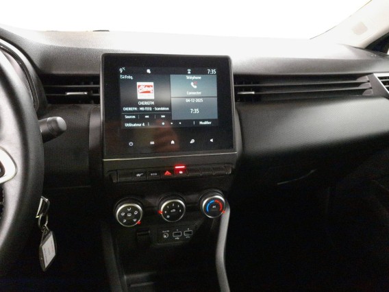 Aperçu de la photo 2 du véhicule RENAULT CLIO V