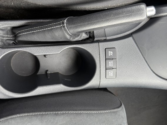 Aperçu de la photo 12 du véhicule TOYOTA AURIS RC18