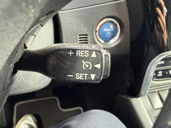 Aperçu de la photo 18 du véhicule TOYOTA AURIS RC18