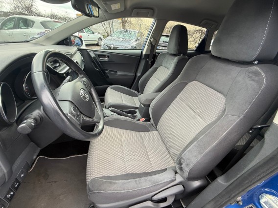 Aperçu de la photo 26 du véhicule TOYOTA AURIS RC18