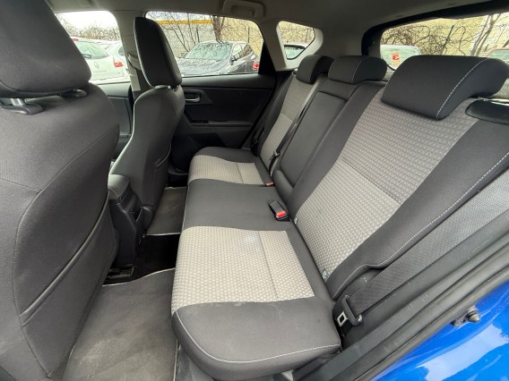 Aperçu de la photo 28 du véhicule TOYOTA AURIS RC18