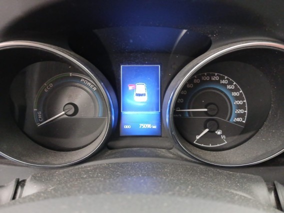 Aperçu de la photo 45 du véhicule TOYOTA AURIS RC18