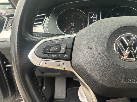 Aperçu de la photo 10 du véhicule VOLKSWAGEN PASSAT BUSINESS