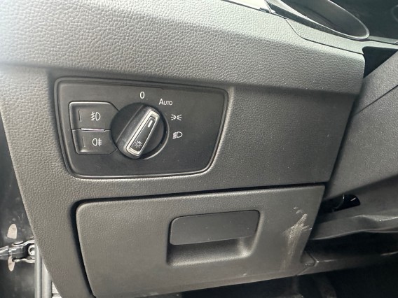 Aperçu de la photo 11 du véhicule VOLKSWAGEN PASSAT BUSINESS