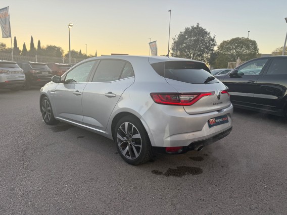 Aperçu de la photo 6 du véhicule RENAULT MEGANE IV BERLINE