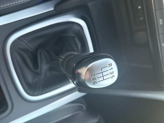 Aperçu de la photo 13 du véhicule RENAULT MEGANE IV BERLINE