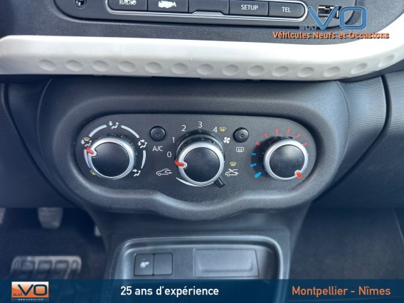 Aperçu de la photo 15 du véhicule RENAULT TWINGO III