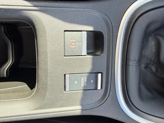 Aperçu de la photo 12 du véhicule JEEP AVENGER