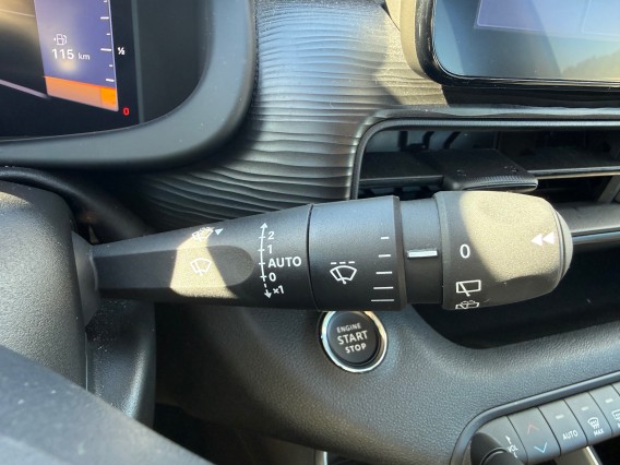 Aperçu de la photo 18 du véhicule JEEP AVENGER