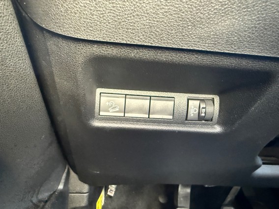 Aperçu de la photo 21 du véhicule JEEP AVENGER