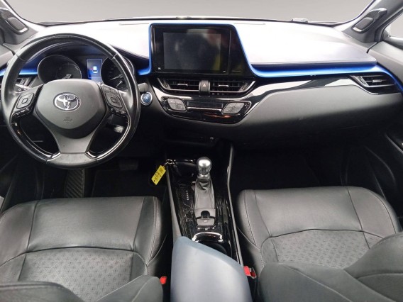 Aperçu de la photo 12 du véhicule TOYOTA C-HR HYBRIDE