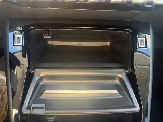 Aperçu de la photo 14 du véhicule PEUGEOT 208