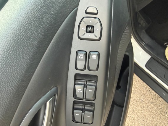 Aperçu de la photo 22 du véhicule HYUNDAI ix35