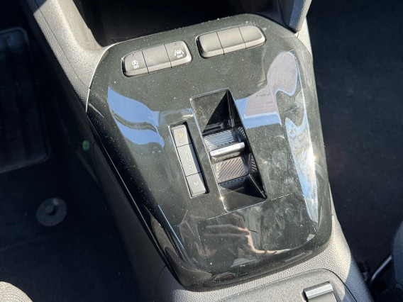 Aperçu de la photo 20 du véhicule OPEL CORSA