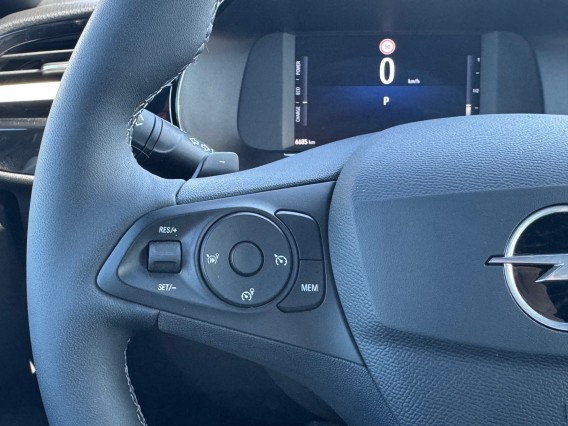 Aperçu de la photo 24 du véhicule OPEL CORSA