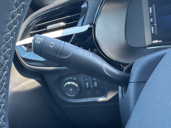 Aperçu de la photo 25 du véhicule OPEL CORSA