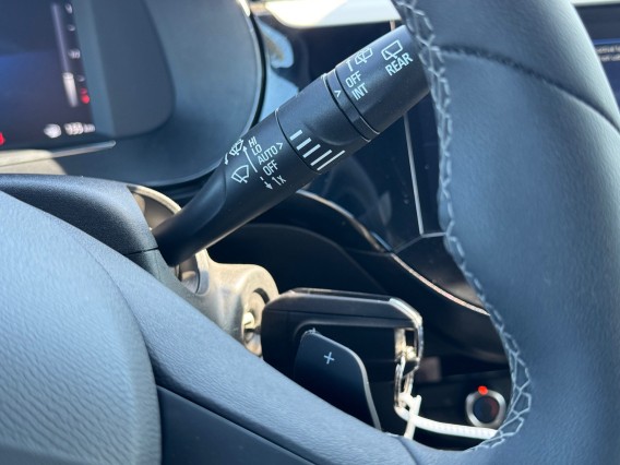 Aperçu de la photo 27 du véhicule OPEL CORSA