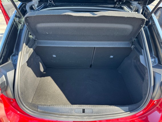 Aperçu de la photo 31 du véhicule OPEL CORSA