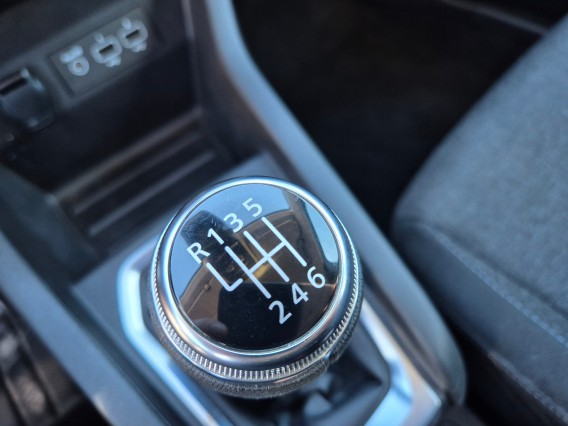 Aperçu de la photo 11 du véhicule RENAULT CLIO V