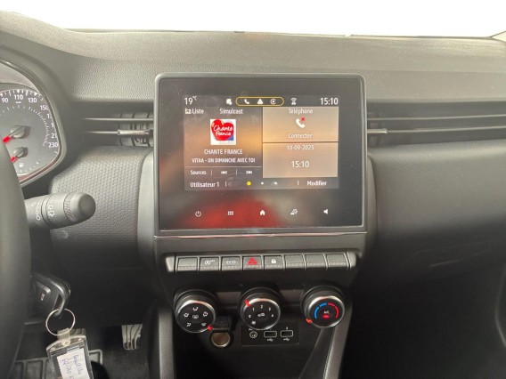 Aperçu de la photo 5 du véhicule RENAULT CLIO V