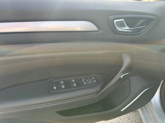 Aperçu de la photo 14 du véhicule RENAULT MEGANE IV ESTATE