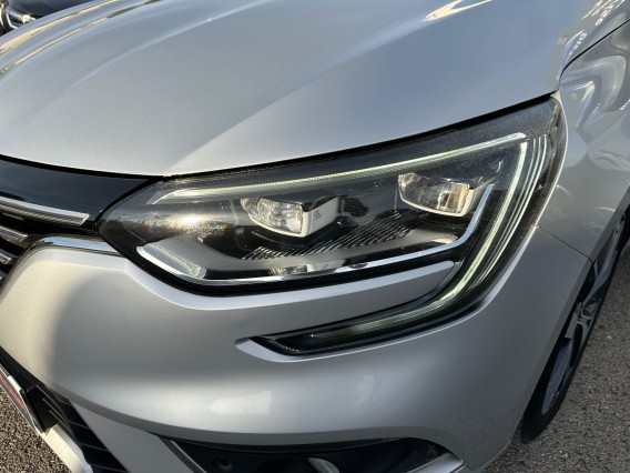 Aperçu de la photo 27 du véhicule RENAULT MEGANE IV ESTATE