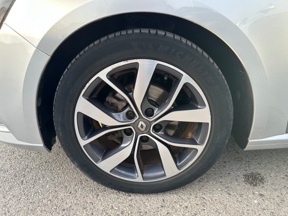 Aperçu de la photo 28 du véhicule RENAULT MEGANE IV ESTATE