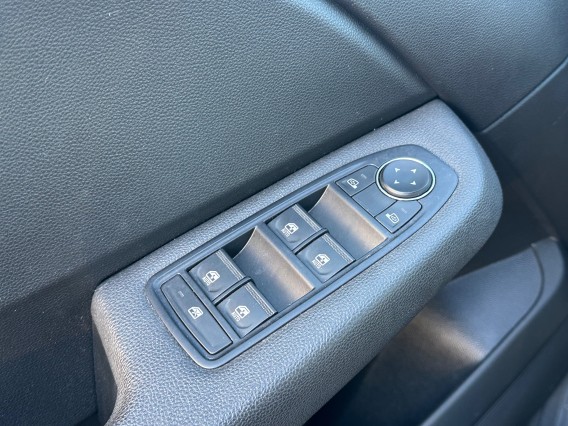 Aperçu de la photo 21 du véhicule RENAULT CLIO V