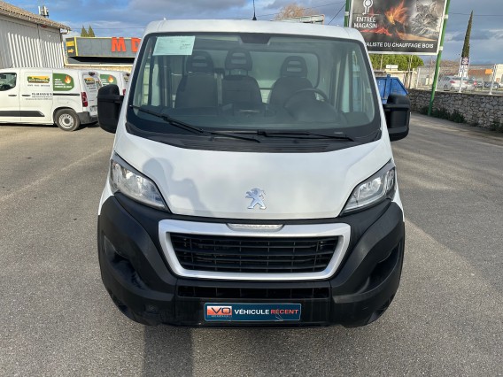 Aperçu de la photo 3 du véhicule PEUGEOT BOXER CHASSIS CABINE