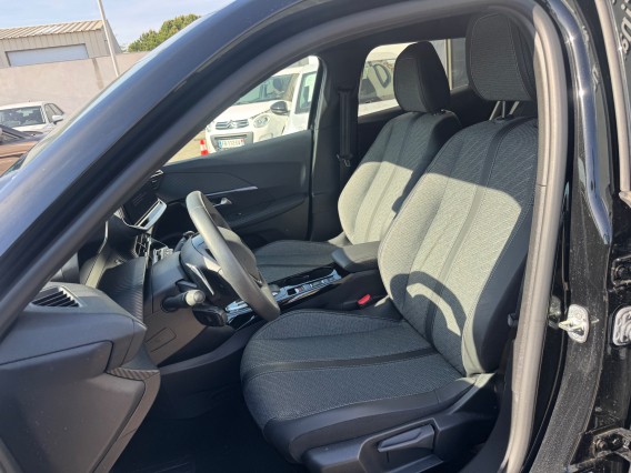 Aperçu de la photo 16 du véhicule PEUGEOT 2008