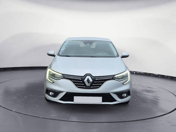 Aperçu de la photo 5 du véhicule RENAULT MEGANE IV BERLINE