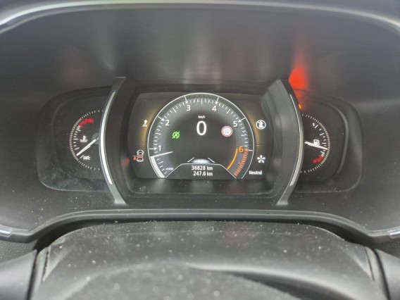 Aperçu de la photo 7 du véhicule RENAULT MEGANE IV BERLINE